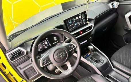 Toyota Raize I, 2023 год, 1 880 000 рублей, 6 фотография