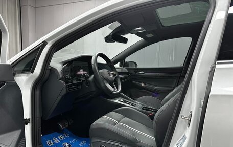 Volkswagen Golf VIII, 2023 год, 1 570 000 рублей, 8 фотография