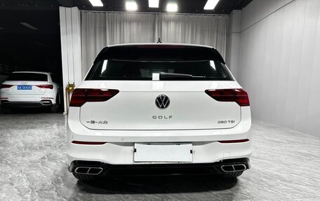 Volkswagen Golf VIII, 2023 год, 1 570 000 рублей, 6 фотография