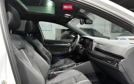 Volkswagen Golf VIII, 2023 год, 1 570 000 рублей, 9 фотография