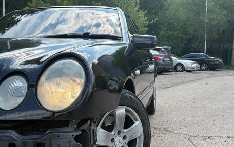 Mercedes-Benz E-Класс, 1996 год, 275 000 рублей, 5 фотография