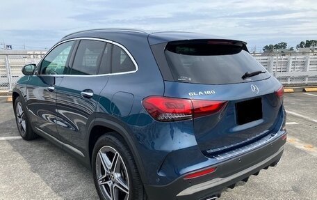 Mercedes-Benz GLA, 2023 год, 1 845 000 рублей, 6 фотография