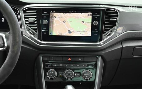 Volkswagen T-Roc I, 2022 год, 1 827 000 рублей, 9 фотография
