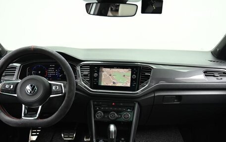 Volkswagen T-Roc I, 2022 год, 1 827 000 рублей, 5 фотография