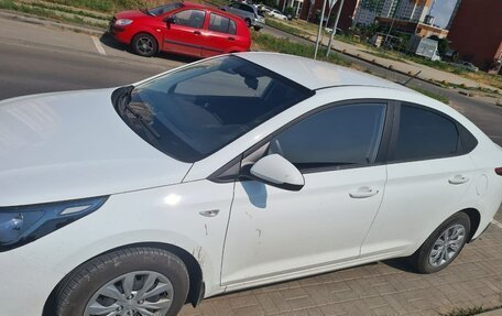 Hyundai Solaris II рестайлинг, 2020 год, 1 380 000 рублей, 2 фотография