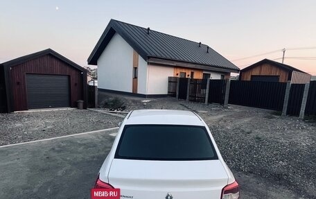 Renault Logan II, 2017 год, 800 000 рублей, 5 фотография