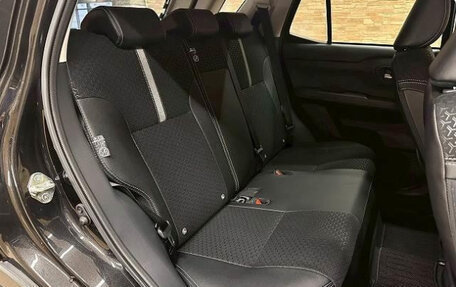 Daihatsu Rocky, 2023 год, 946 006 рублей, 19 фотография