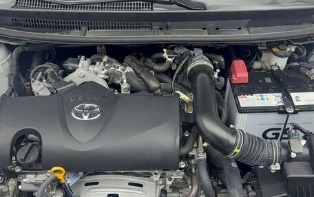 Toyota Yaris XP150 рестайлинг, 2022 год, 990 005 рублей, 22 фотография
