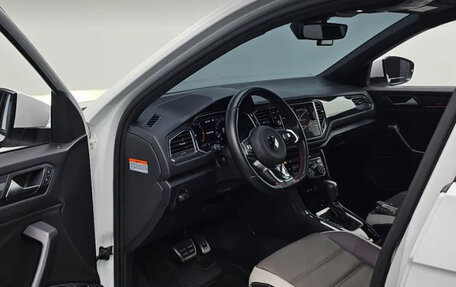 Volkswagen T-Roc I, 2021 год, 1 550 007 рублей, 7 фотография