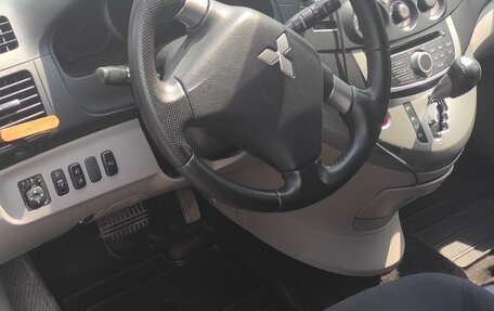 Mitsubishi Grandis, 2007 год, 820 000 рублей, 5 фотография