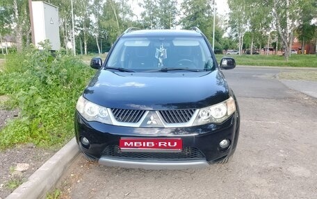 Mitsubishi Outlander III рестайлинг 3, 2007 год, 900 000 рублей, 1 фотография