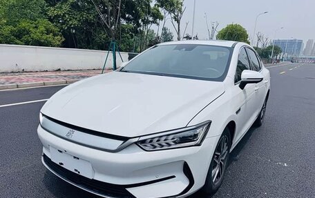 BYD Qin, 2023 год, 1 047 400 рублей, 1 фотография