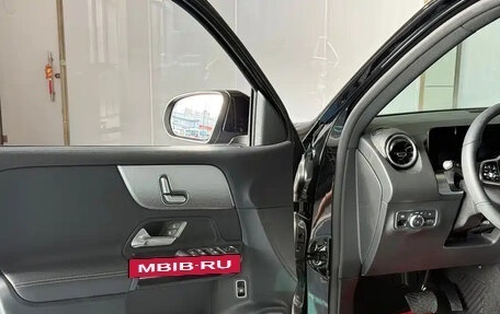 Mercedes-Benz GLB, 2021 год, 2 290 000 рублей, 10 фотография