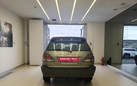 Lexus RX IV рестайлинг, 2001 год, 800 000 рублей, 5 фотография