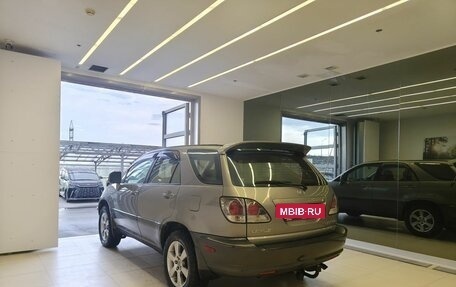 Lexus RX IV рестайлинг, 2001 год, 800 000 рублей, 6 фотография