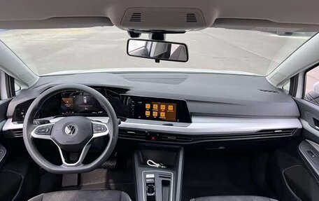 Volkswagen Golf VIII, 2021 год, 1 210 007 рублей, 12 фотография