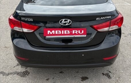 Hyundai Elantra V, 2011 год, 750 000 рублей, 3 фотография
