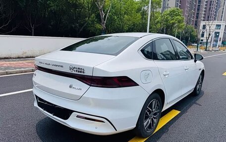 BYD Qin, 2023 год, 1 047 400 рублей, 6 фотография