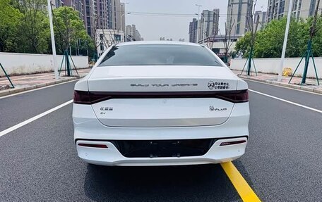 BYD Qin, 2023 год, 1 047 400 рублей, 5 фотография