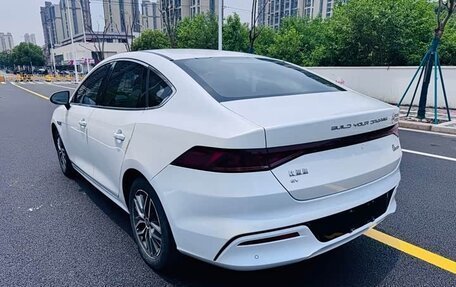 BYD Qin, 2023 год, 1 047 400 рублей, 7 фотография