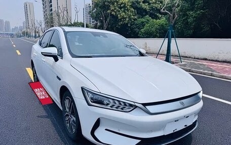 BYD Qin, 2023 год, 1 047 400 рублей, 3 фотография