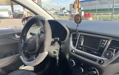 Hyundai Solaris II рестайлинг, 2019 год, 750 000 рублей, 9 фотография