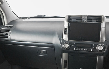 Toyota Land Cruiser Prado 150 рестайлинг 2, 2010 год, 3 329 000 рублей, 13 фотография