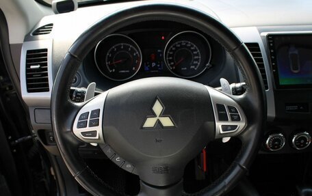 Mitsubishi Outlander III рестайлинг 3, 2011 год, 940 000 рублей, 11 фотография