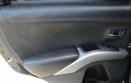 Mitsubishi Outlander III рестайлинг 3, 2011 год, 940 000 рублей, 16 фотография