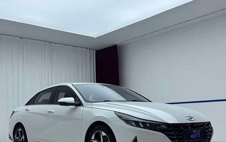 Hyundai Elantra, 2022 год, 1 550 000 рублей, 3 фотография