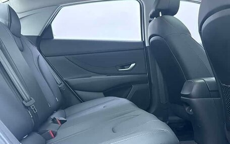 Hyundai Elantra, 2022 год, 1 550 000 рублей, 10 фотография