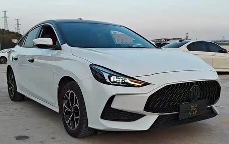 MG 5, 2022 год, 910 005 рублей, 3 фотография