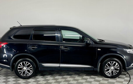 Mitsubishi Outlander III рестайлинг 3, 2015 год, 1 450 000 рублей, 5 фотография