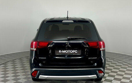 Mitsubishi Outlander III рестайлинг 3, 2015 год, 1 450 000 рублей, 7 фотография