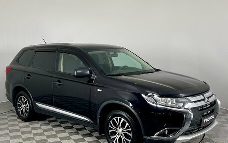 Mitsubishi Outlander III рестайлинг 3, 2015 год, 1 450 000 рублей, 4 фотография