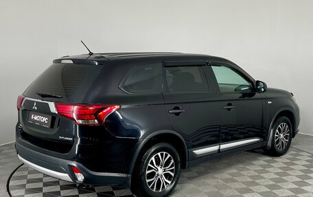 Mitsubishi Outlander III рестайлинг 3, 2015 год, 1 450 000 рублей, 6 фотография