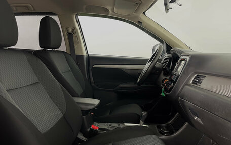 Mitsubishi Outlander III рестайлинг 3, 2015 год, 1 450 000 рублей, 10 фотография