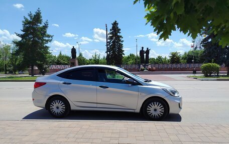 Hyundai Solaris II рестайлинг, 2014 год, 670 000 рублей, 3 фотография