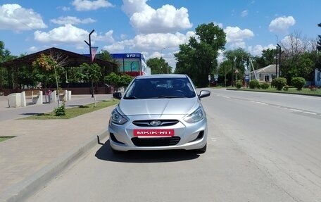 Hyundai Solaris II рестайлинг, 2014 год, 670 000 рублей, 2 фотография
