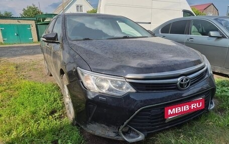 Toyota Camry, 2016 год, 800 000 рублей, 4 фотография