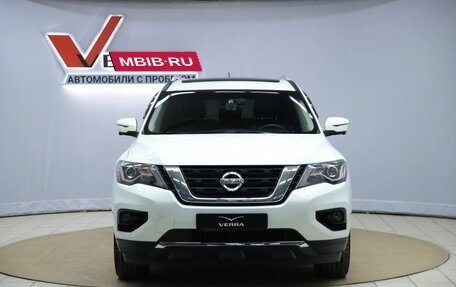 Nissan Pathfinder, 2017 год, 1 890 000 рублей, 2 фотография