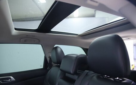 Nissan Pathfinder, 2017 год, 1 890 000 рублей, 11 фотография