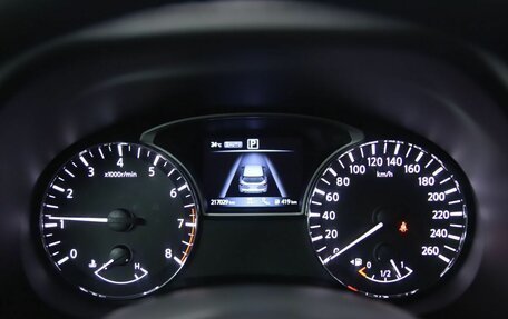 Nissan Pathfinder, 2017 год, 1 890 000 рублей, 20 фотография