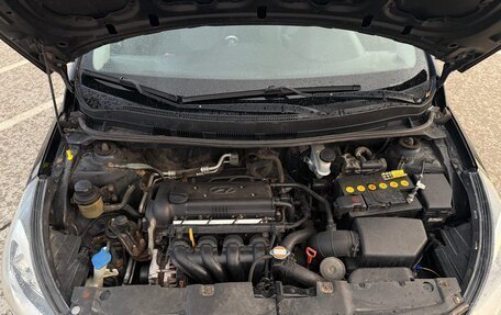 Hyundai Solaris II рестайлинг, 2011 год, 730 000 рублей, 11 фотография