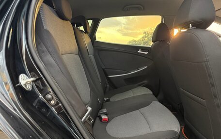Hyundai Solaris II рестайлинг, 2011 год, 730 000 рублей, 10 фотография