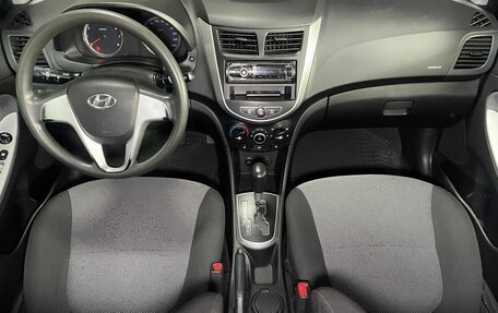Hyundai Solaris II рестайлинг, 2013 год, 799 000 рублей, 16 фотография