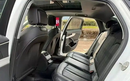 Audi A4, 2022 год, 2 200 000 рублей, 8 фотография