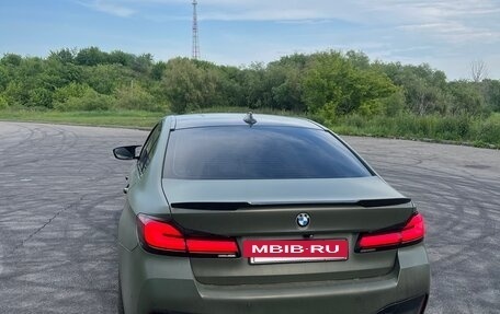 BMW 5 серия, 2019 год, 4 200 000 рублей, 3 фотография