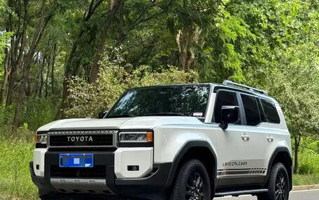 Toyota Land Cruiser Prado, 2024 год, 8 000 000 рублей, 1 фотография