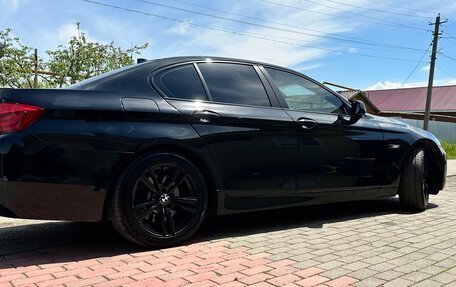 BMW 5 серия, 2011 год, 1 300 000 рублей, 3 фотография